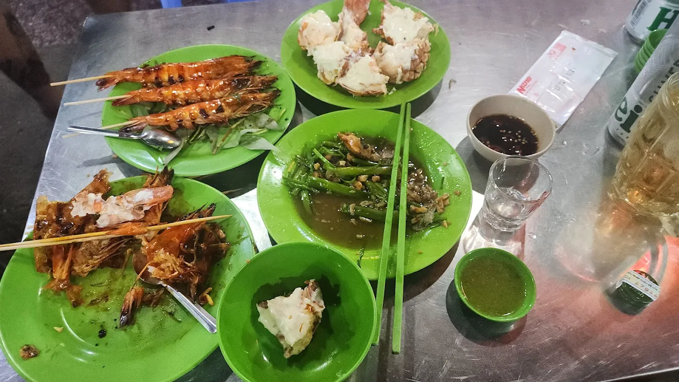 호치민 4군 해산물 거리